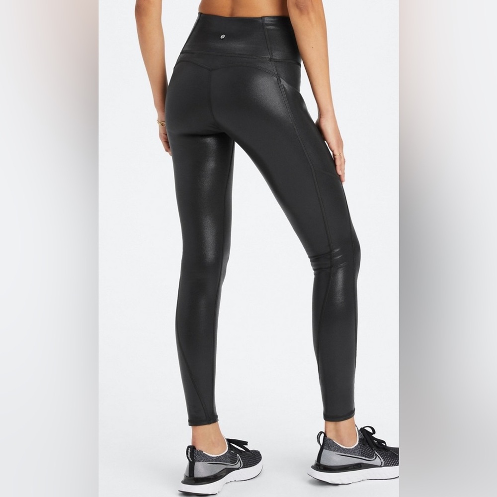 Fabletics Oasis Pureluxe High wasted Leggings